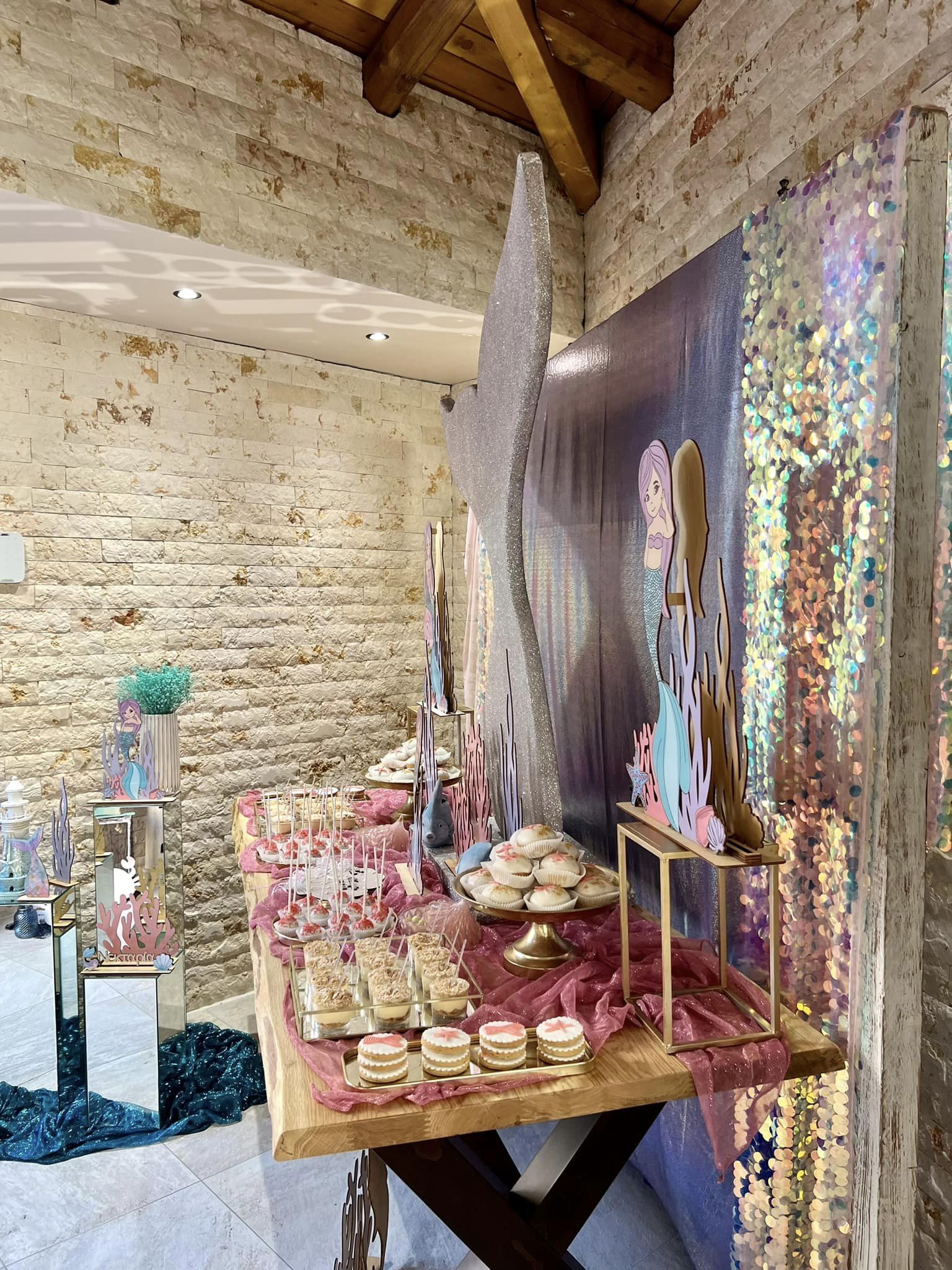 Ταβέρνα Δαφέρμος χώρος εκδηλώσεων στο Ηράκλειο, Κρήτη. Γαμος – Αρραβώνας – Βαπτιση.